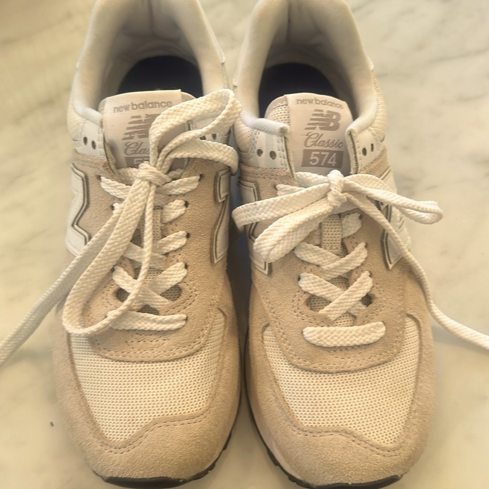 Classic 574 New Balance Sneakers